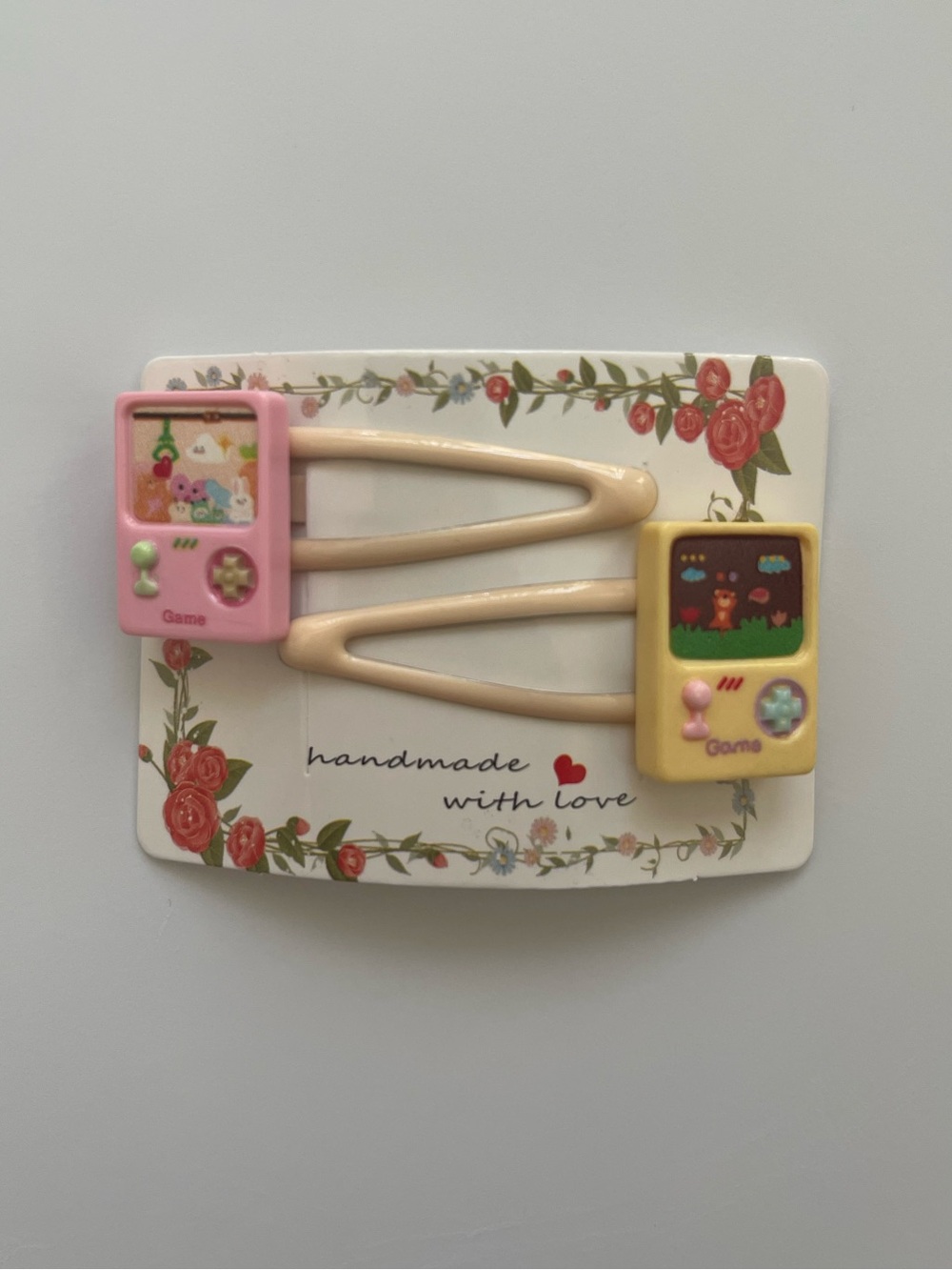 Handmade Y2K Retro Gaming Hair Clips Set Kawaii Game Console Hair Barrettes 2pc